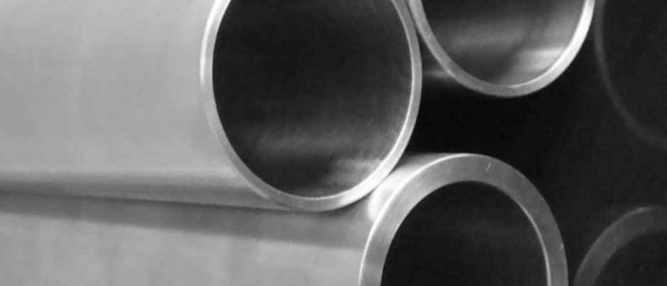 Stainless Steel 304 Welded Tubes & 304 Seamless Pipe/ Tube in Our Stockyard